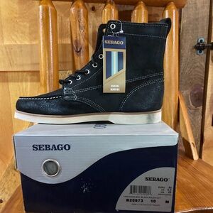New in box Sebsgo suede boots, black